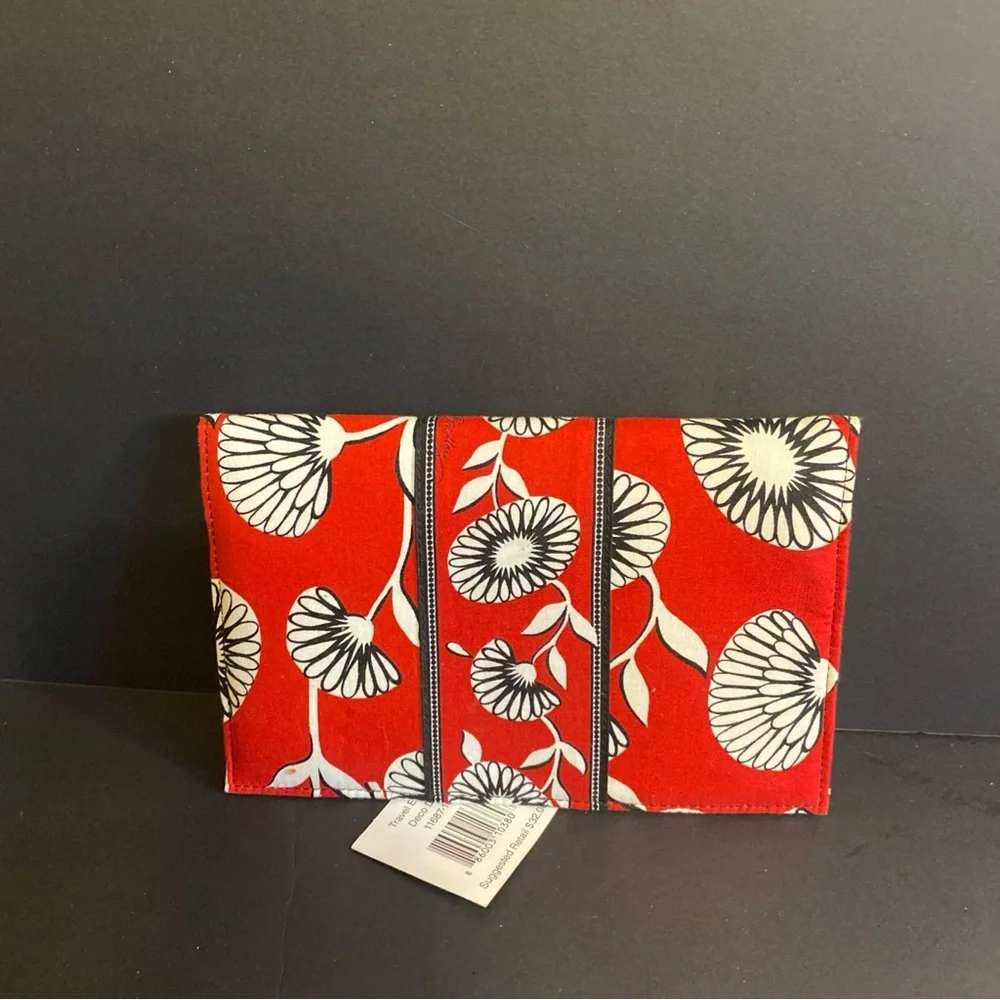 Vera Bradley Red Deco Daisy Travel Envelope /‎ Passport Holder Osrp $32 Nwt
